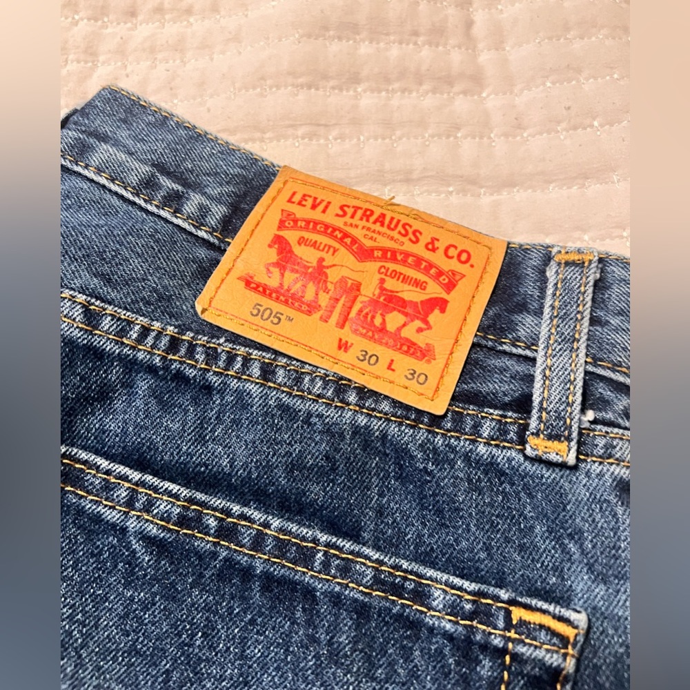 Levi Men jeans
